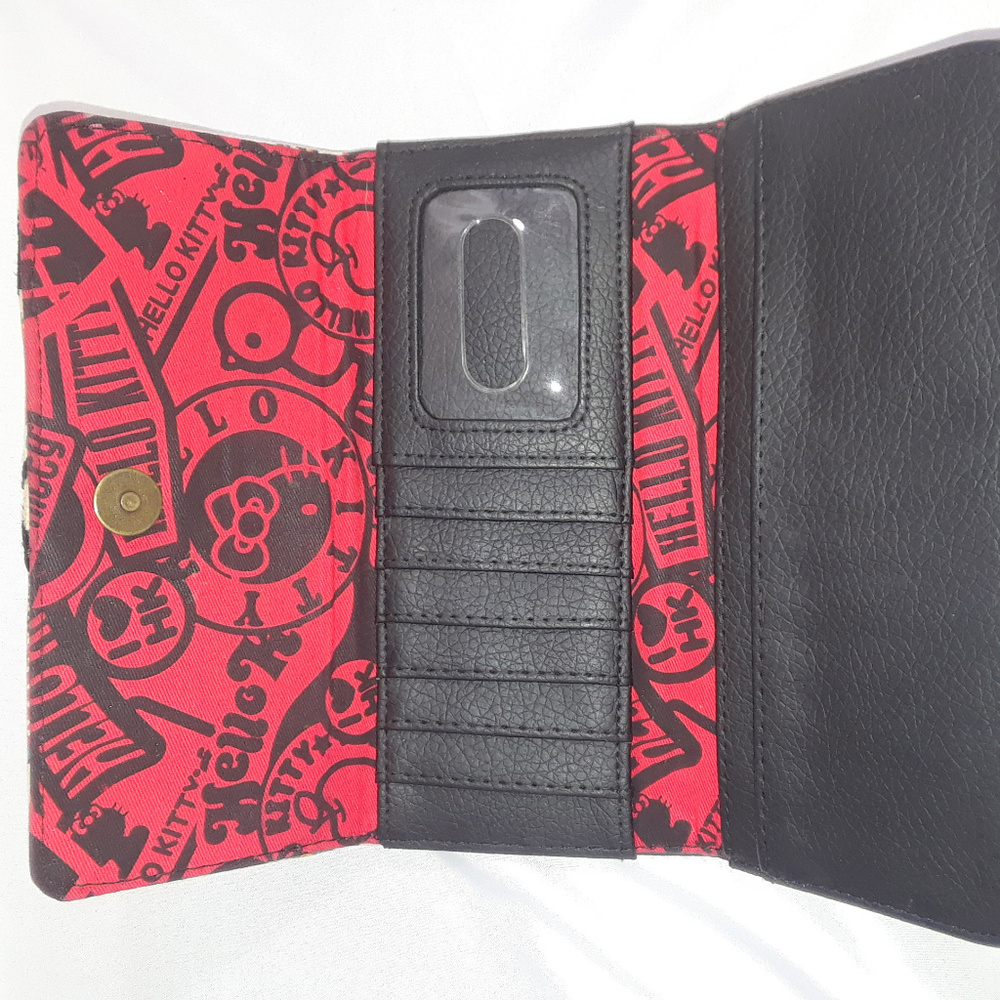 Loungefly Hello Kitty Wallet - Picture 3 of 5